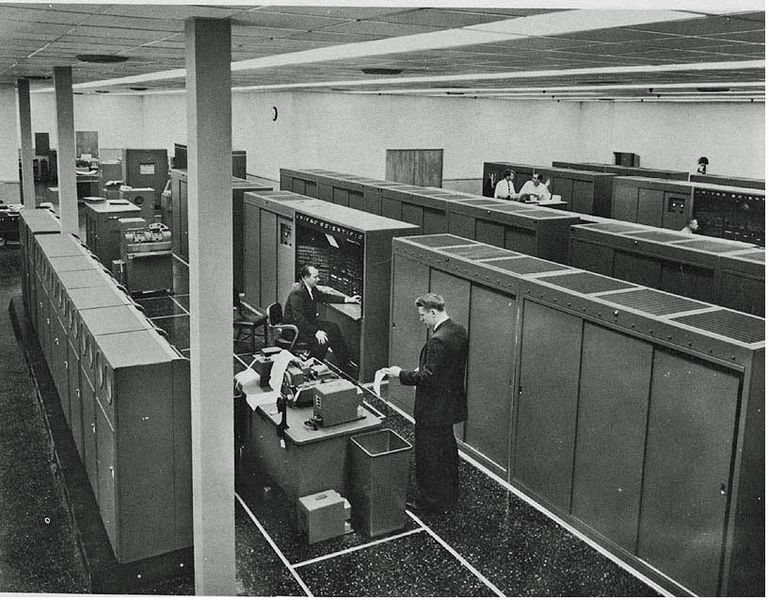 File:UNIVAC-1103-BRL61-0905.jpg